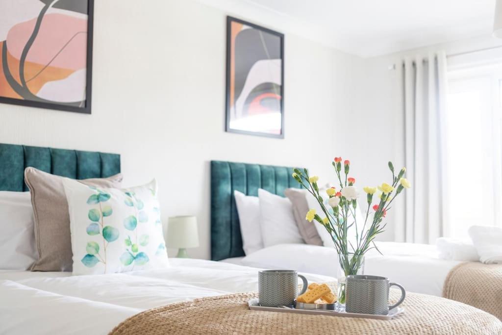 Panoramic Sea View Apartment Sleeps 4-Free Parking Bournemouth Ngoại thất bức ảnh